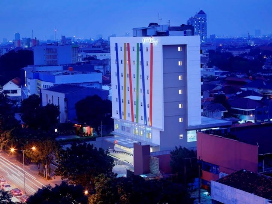 Amaris Hotel Tebet Giacarta Esterno foto