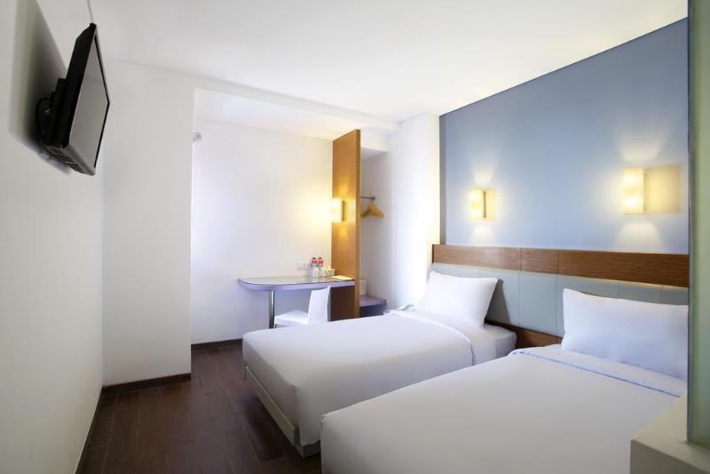 Amaris Hotel Tebet Giacarta Esterno foto